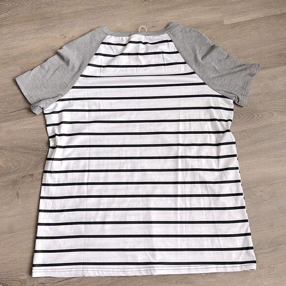 NWT Womens ePretty Short Sleeve Shirt Size Large - Picture 3 of 3